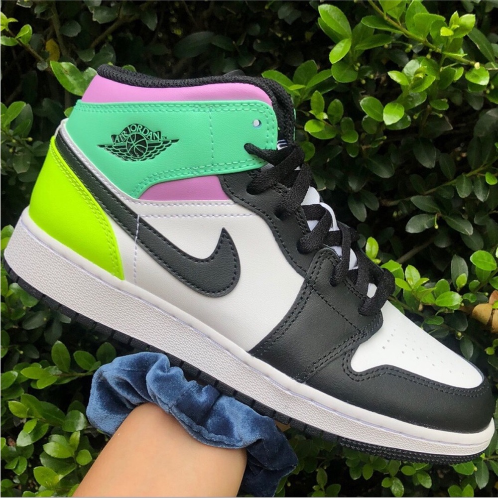 Nike Jordan 1 Mid💚